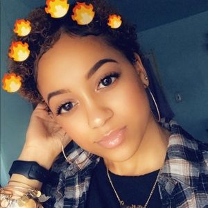 Meet your Posher, Tiffany